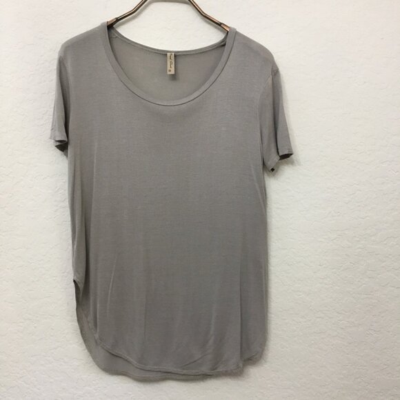 Final Touch Womens Small Taupe Gray Round Neck Top Relaxed Fit Short Sleeve - Picture 1 of 14